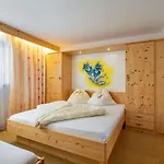 Nadine-2 By Interhome Apartamento